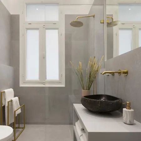Loft In Acropolis *